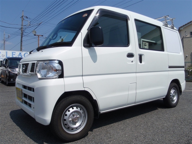 ニッサン NV100クリッパー 冷蔵冷凍車